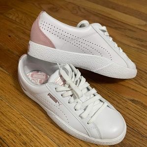 Puma love perf womens size 6, gently used